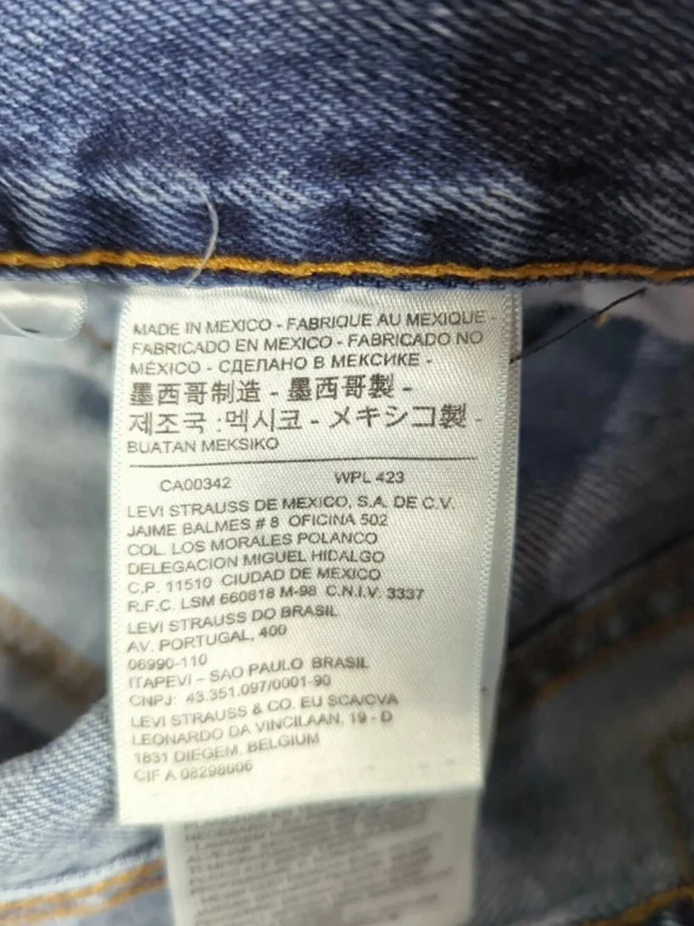 Levi's 550 Jeans Men's 40x30 (Actual 38x29) Blue Denim Relaxed Fit Tapered Leg